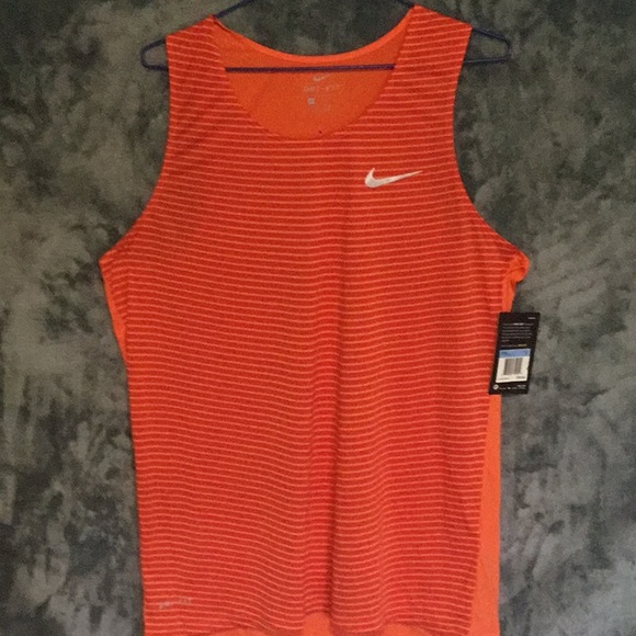 nike running singlet
